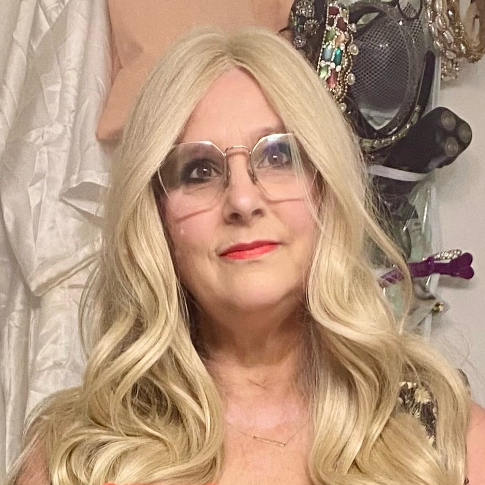 Meet your Posher, Anne